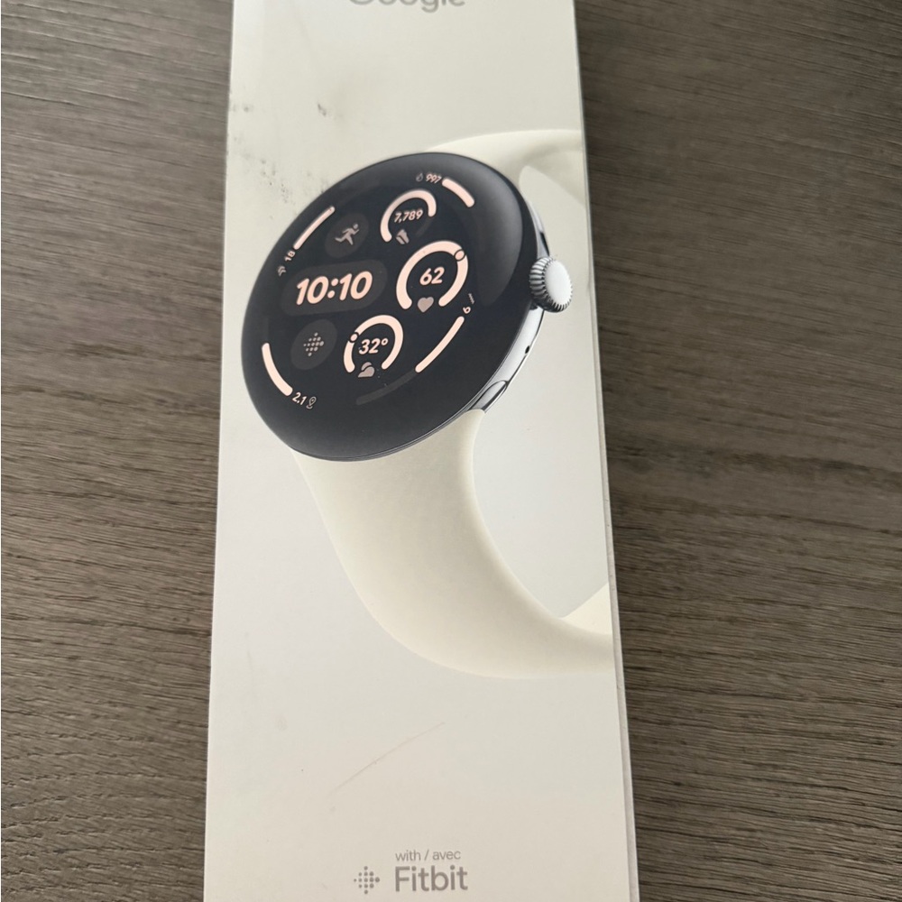 Google Smartwatch - Silver and White